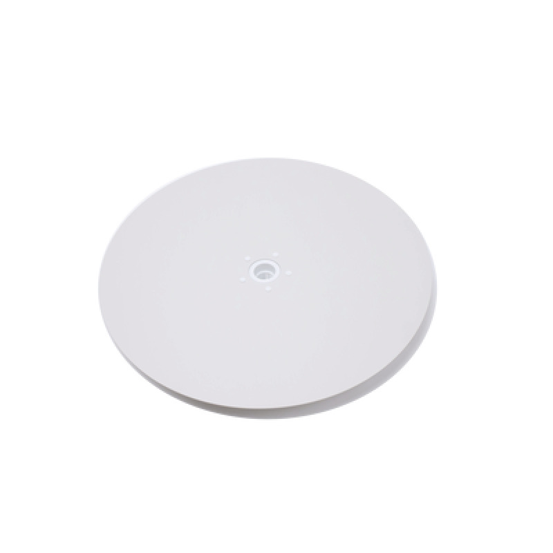 Reflector para darle máxima ganancia a la antena de bajo perfil modelo 314407