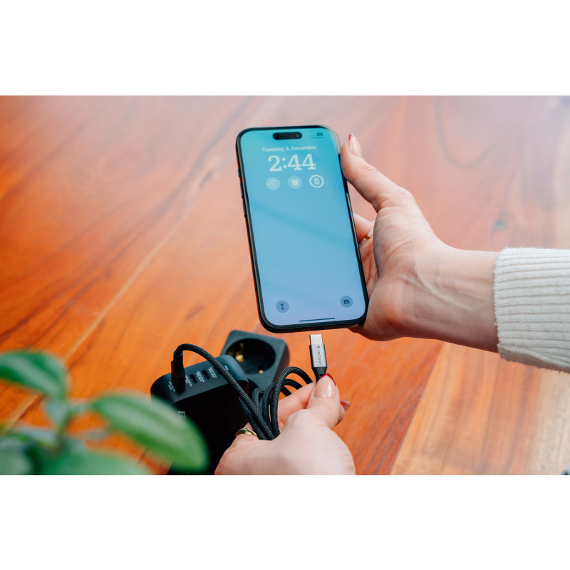 Cable de sincronizacion Verbatim carga USB-C 100W color Negro de 120 cm image 4