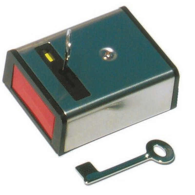 Botón de Pánico Enclavado / Restablecimiento Manual con Llave / Normalmente Abierto / Cubierta Metálica /