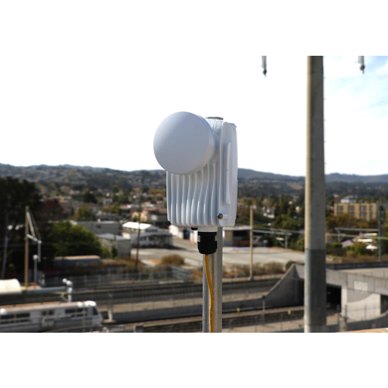 Radio Modular Antena integrada de 8 dB hasta 17 Gbps 51  64 GHz IP67 Adaptación automática al entorno Monitoreo a través de la nube  tecnología 80211AX