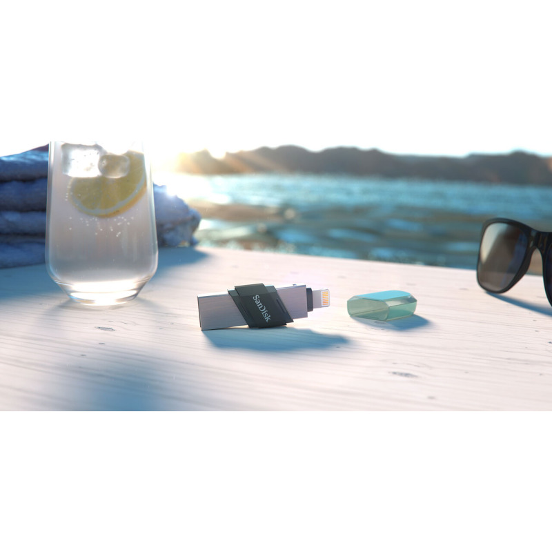 MEMORIA SANDISK 128GB IXPAND FLASH DRIVE FLIP PARA IPHONE/IPAD LIGHTNING/USB 3.1 METLICA CON TAPA DE PLSTICO SDIX90N-128G-GN6NE image 6