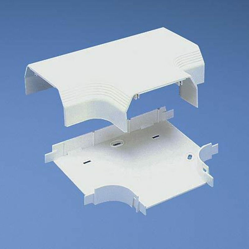 Accesorio en T para uso con canaleta T70 Material PVC Rígido Color Blanco Mate