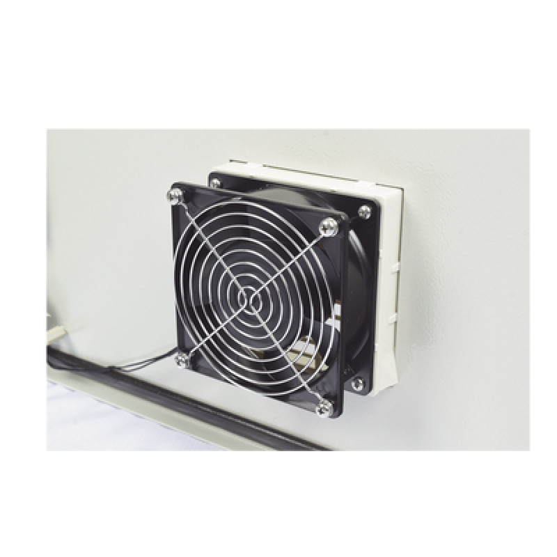 Gabinete Ventilado de Acero IP55 Uso en Exterior 600 x 800 x 300 mm con Placa Trasera Interior Metálica y Compuerta Inferior Atornillable Incluye Ventilador Ventilas filtros Chapas y Llave T