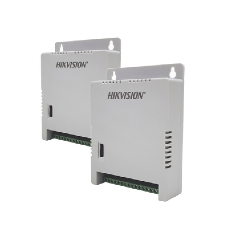 2 Fuentes de Poder Regulada 12 Vcc / 135 Vcc / 15 Vcc para 16 Cámaras / 1 Amp por Salida / Voltaje de Entrada 185  240 VCA / Soporta 4K / Modo para Largas Distancias
