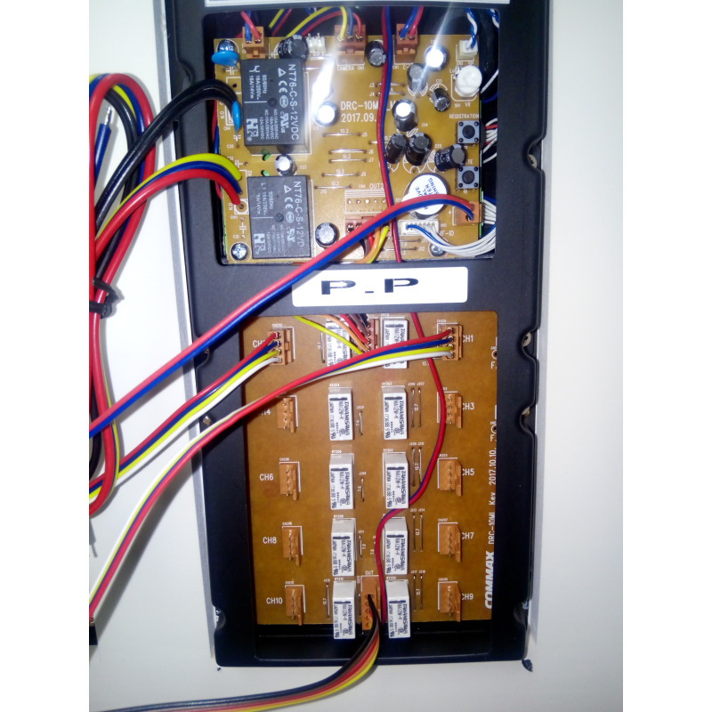 COMMAX DRC10MLRF1 - Frente de calle para 10 apartamentos compatible con monitores  Commax, conexión directa a 4 hilos al monitor sin distribuidores, salidas NO y NC para apertura de puerta con tarjeta mifare o desde monitor image 6